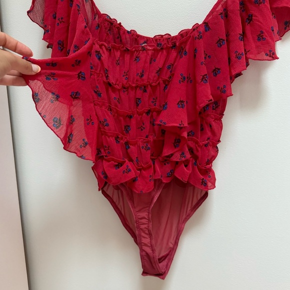 Free People Intimacy Bodysuit Red with Blue Flowers Size Small - Picture 3 of 10